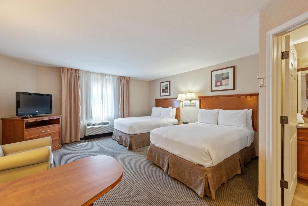 Extended America - - Kingwood Hotel