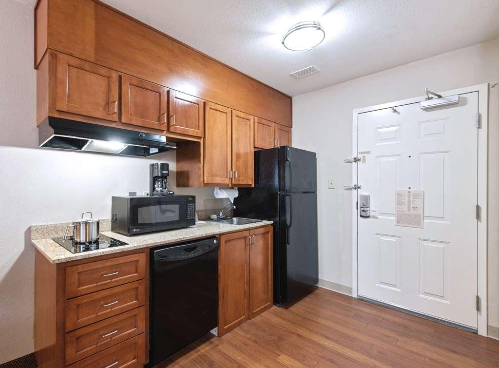 Extended America - - Kingwood Hotel