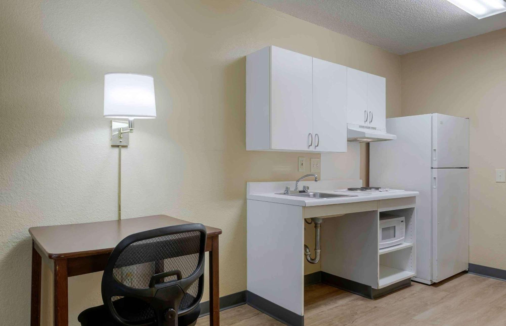 Extended America - - Kingwood 2* Houston