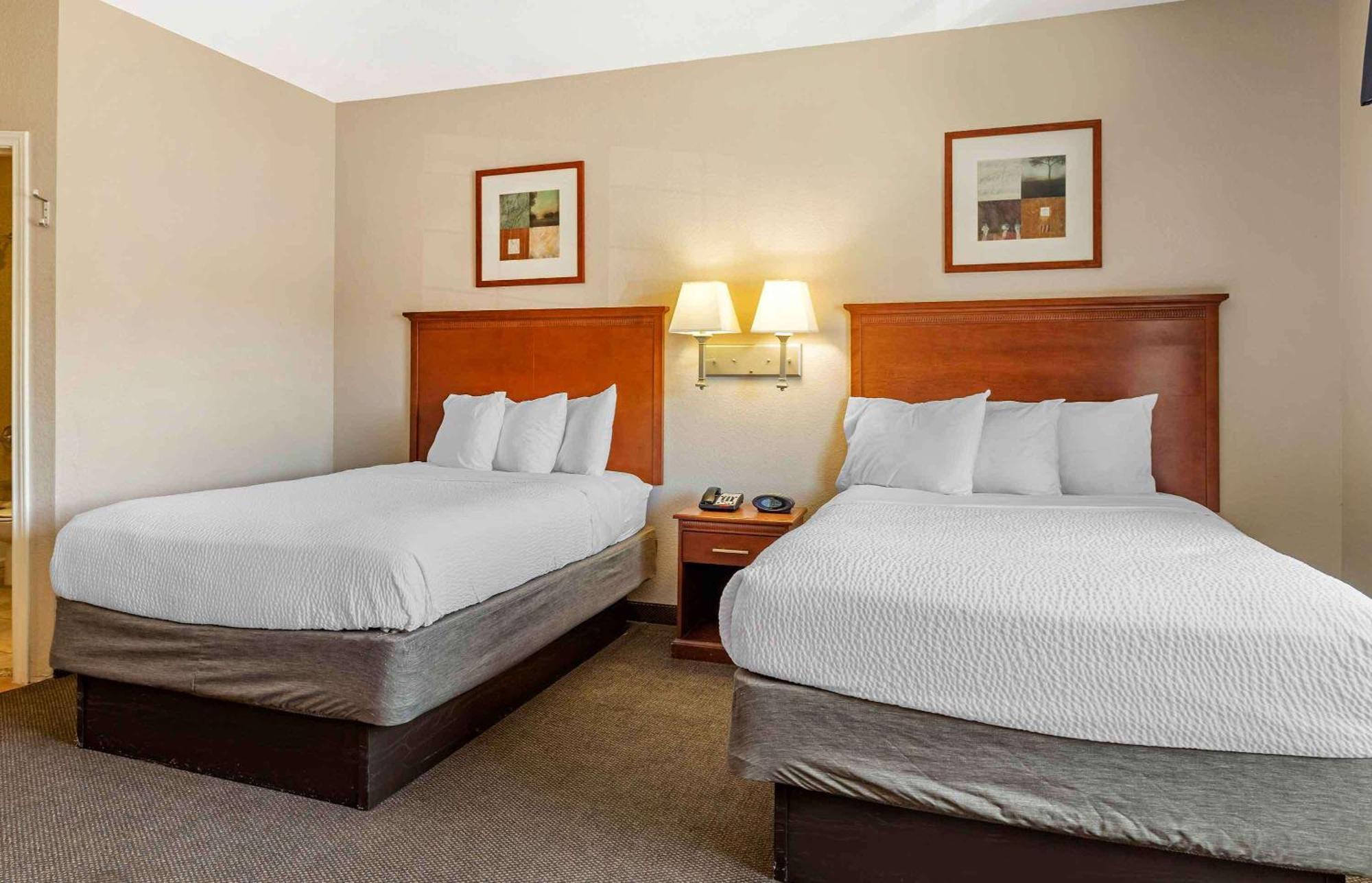 Extended America - - Kingwood Hotel